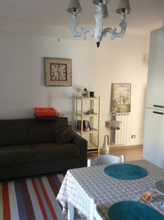 דירות נטונו Dolce Casa Di Elena חדר תמונה